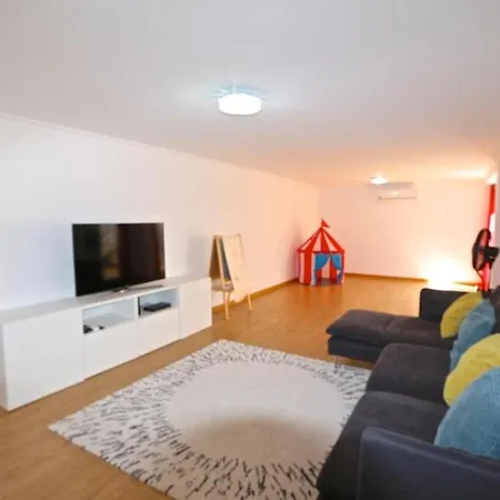 Luxury Portuguese 3 Bedrooms Gustas Prime Location Great For Families Vilamoura *
