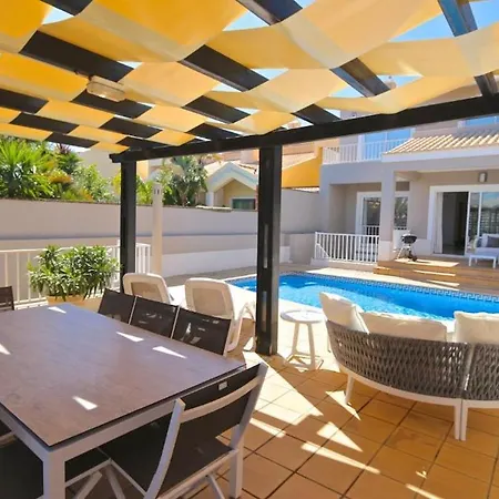 Luxury Portuguese 3 Bedrooms Gustas Prime Location Great For Families Vilamoura Villa *
