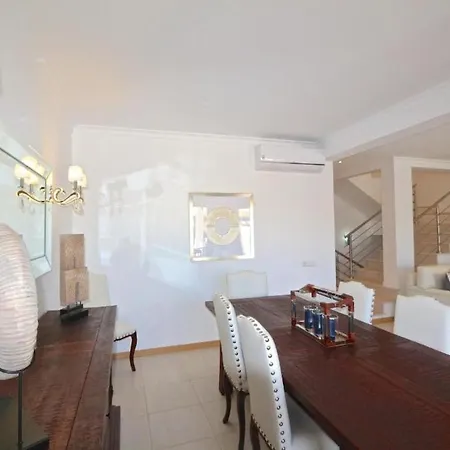Luxury Portuguese 3 Bedrooms Gustas Prime Location Great For Families Vilamoura