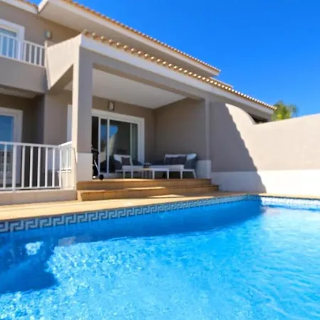 Villa Luxury Portuguese 3 Bedrooms Gustas Prime Location Great For Families Vilamoura